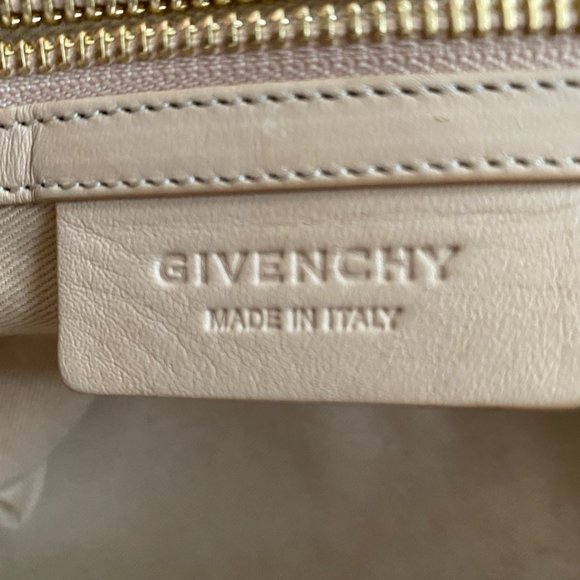 Authentic Givenchy Lambskin Nightingale - Picture 5 of 10